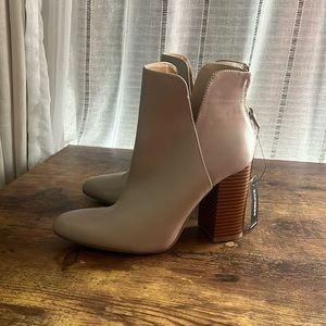Express khaki heels